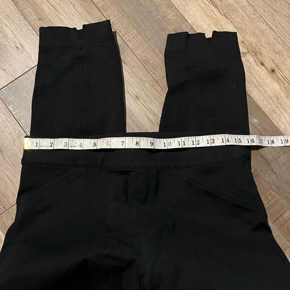 Spanx Black High Rise Jeggings
Size L - Picture 5 of 9